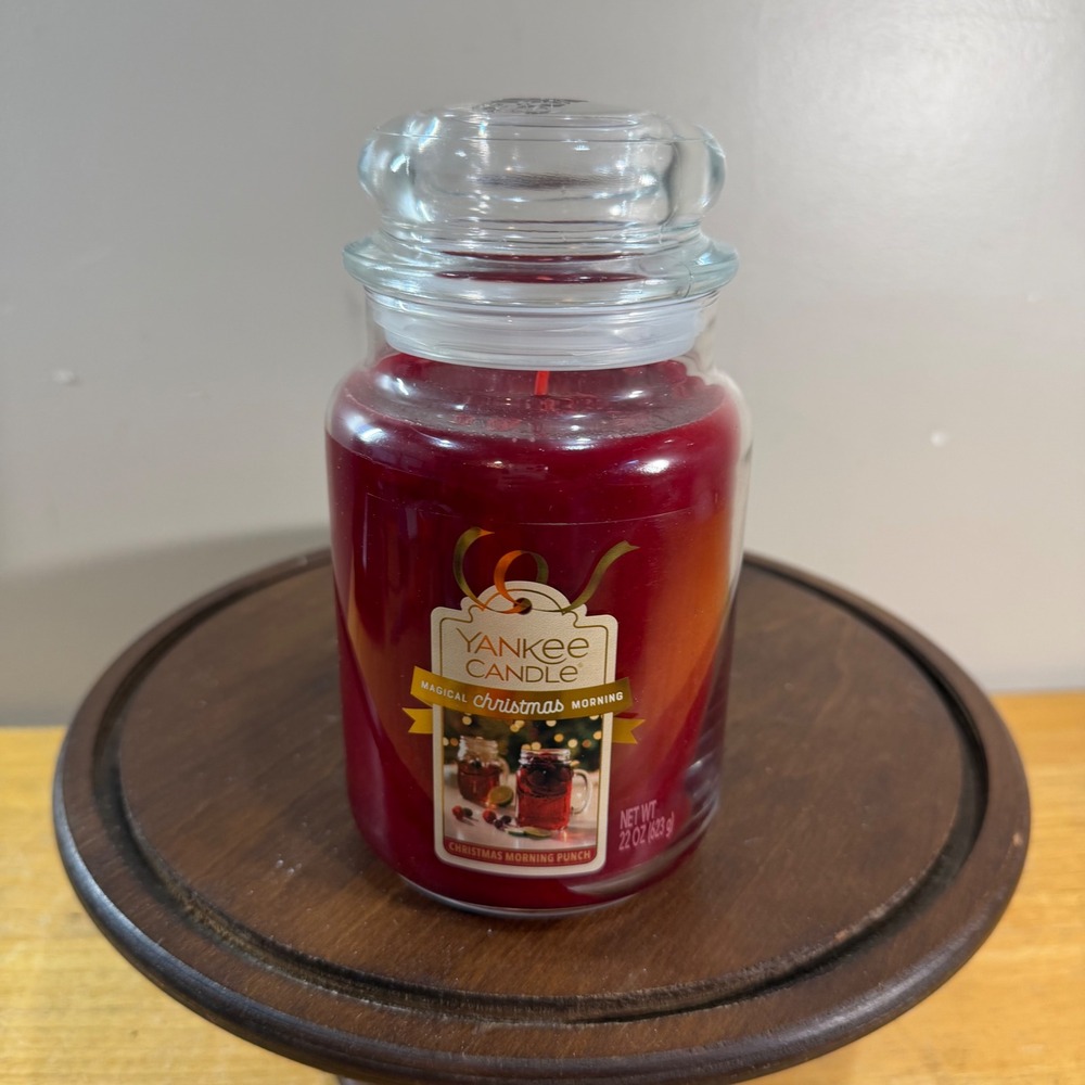 Yankee Candle Jar 22oz Red Christmas Morning Punch Holiday Scented Glass Lid